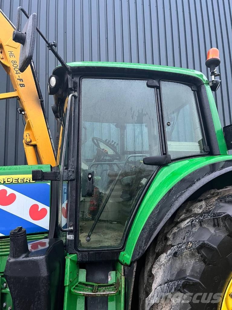 John Deere 6820 / BOS arm Tractors