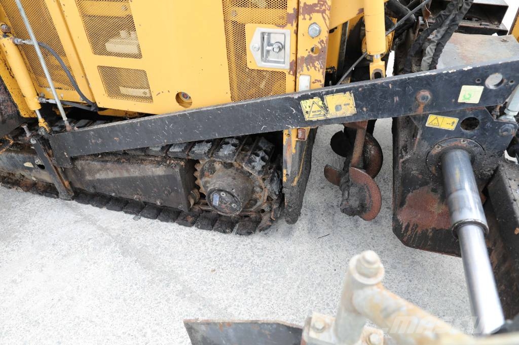 CAT BB621E معدات السفلتة