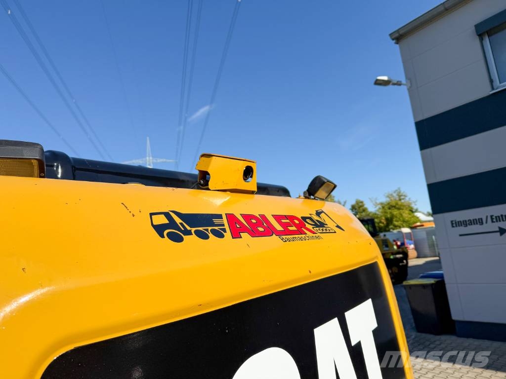 CAT 323 D Verstellausleger Klimaauto. Telakaivukoneet