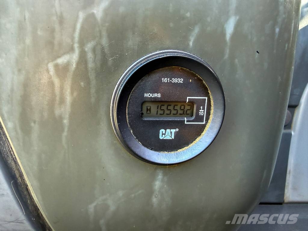CAT 323 D Verstellausleger Klimaauto. Telakaivukoneet