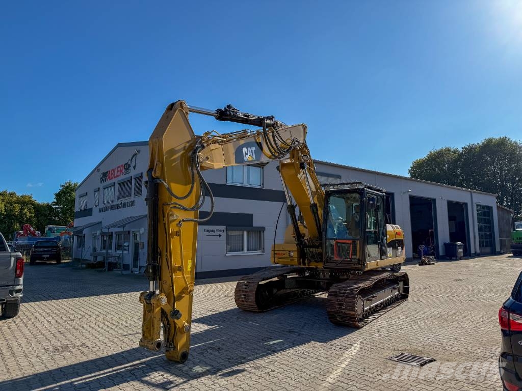 CAT 323 D Verstellausleger Klimaauto. Telakaivukoneet