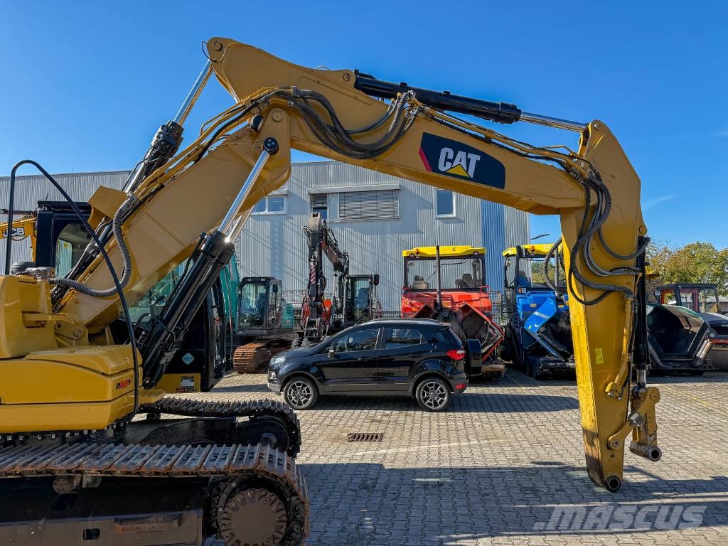CAT 323 D Verstellausleger Klimaauto. Telakaivukoneet