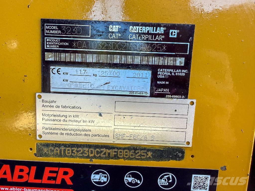 CAT 323 D Verstellausleger Klimaauto. Telakaivukoneet