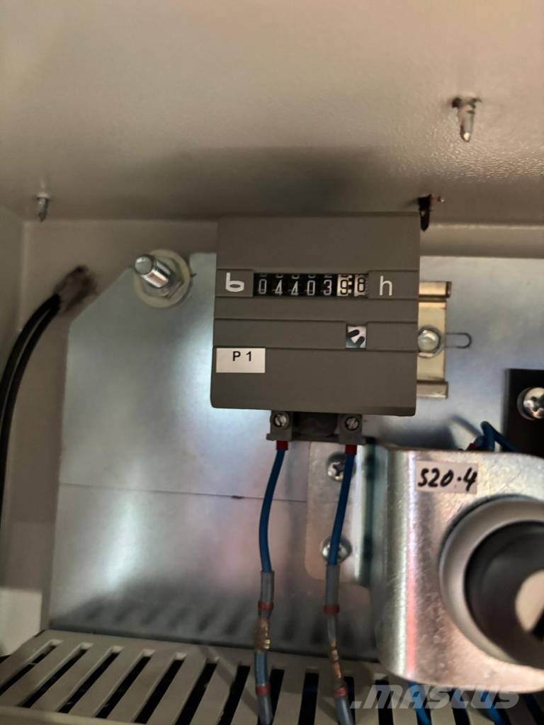 Böcker AHK 30/1600 Muut nostokoneet