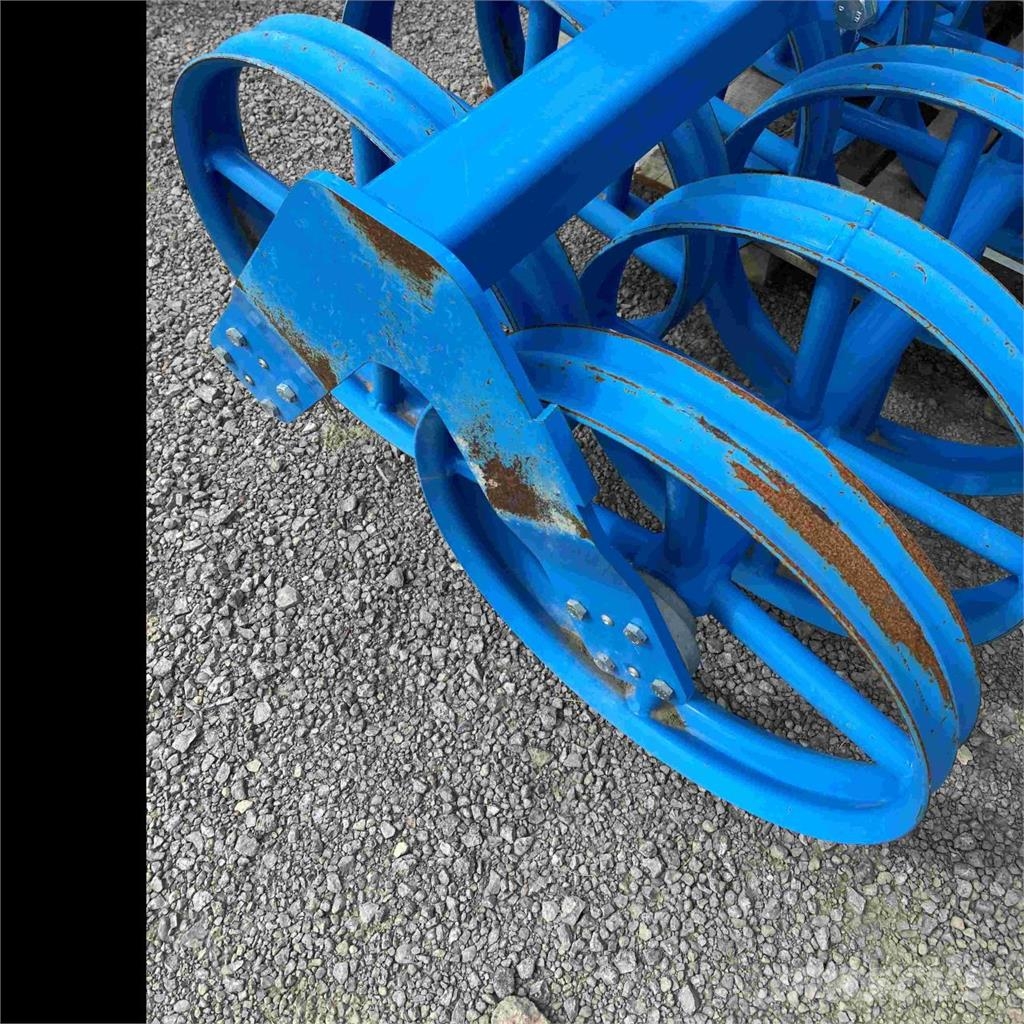 Lemken Doppelprofilringwalze D540 1x 3 Meter inkl. Halter Ostali priključki in naprave za pripravo tal