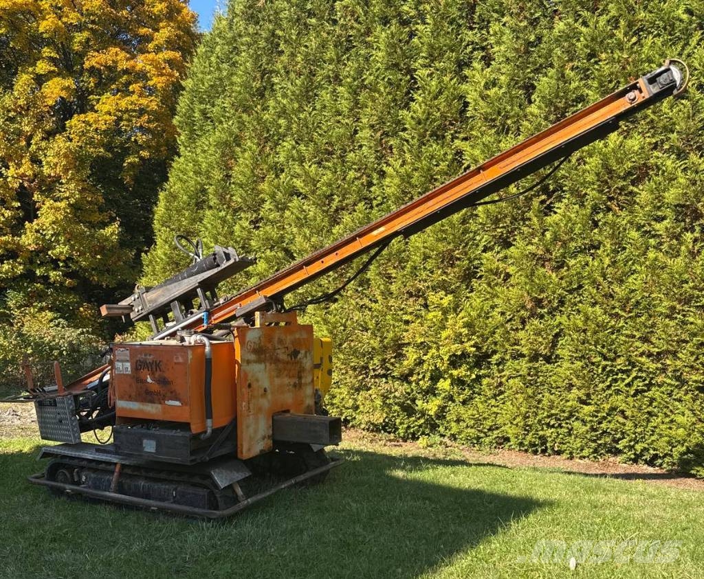 Gayk HRE3000 Vibratory pile drivers