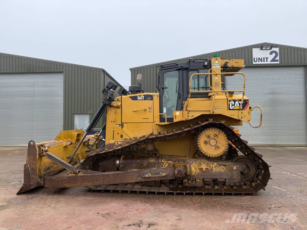 CAT D 6 T LGP Pásové dozéry