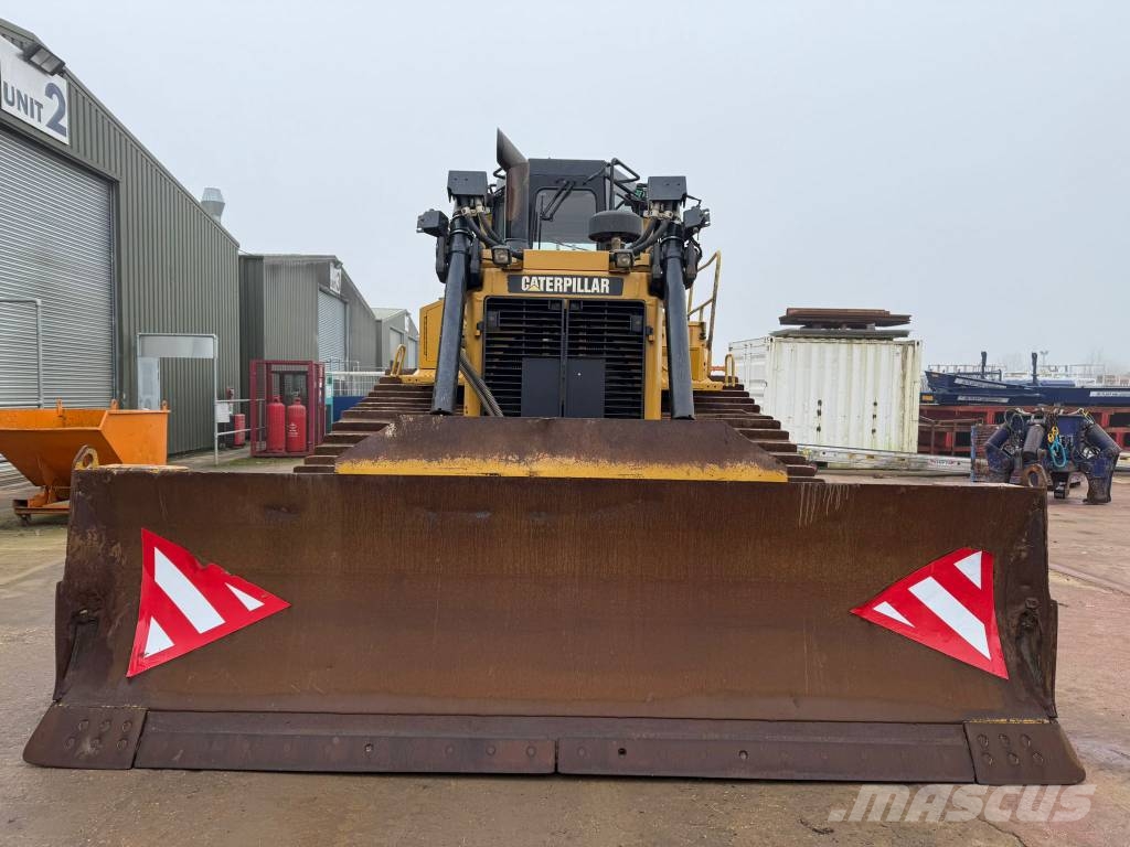 CAT D 6 T LGP Pásové dozéry