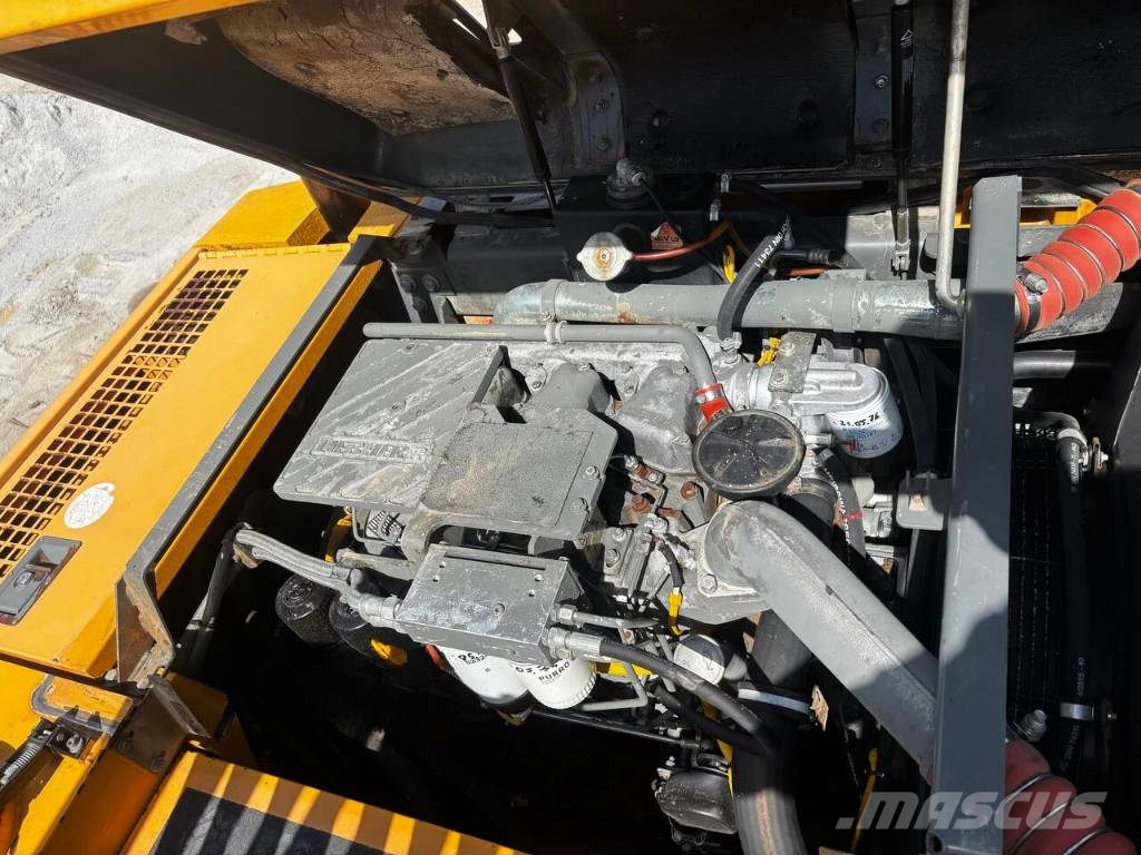 Liebherr R914 Roomikekskavaatorid
