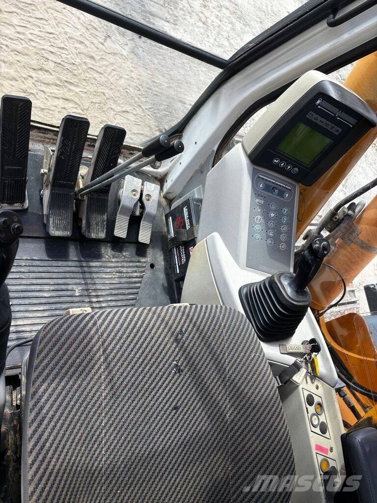 Liebherr R914 Roomikekskavaatorid