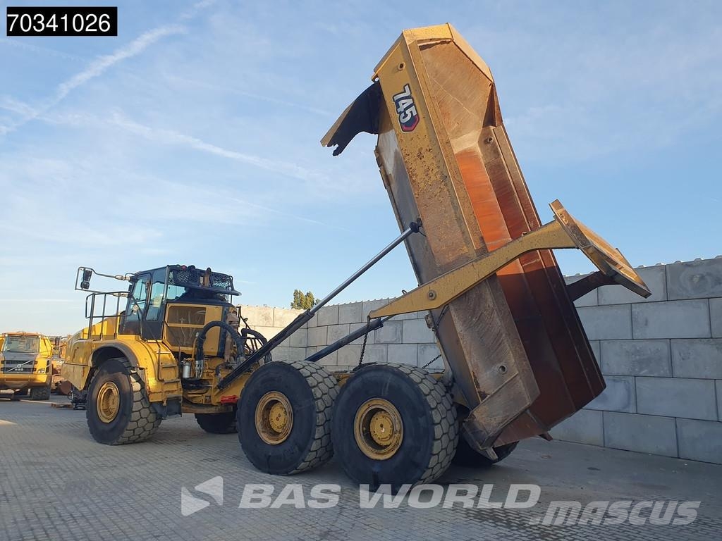 CAT 745 -04A ساحبات مفصلية