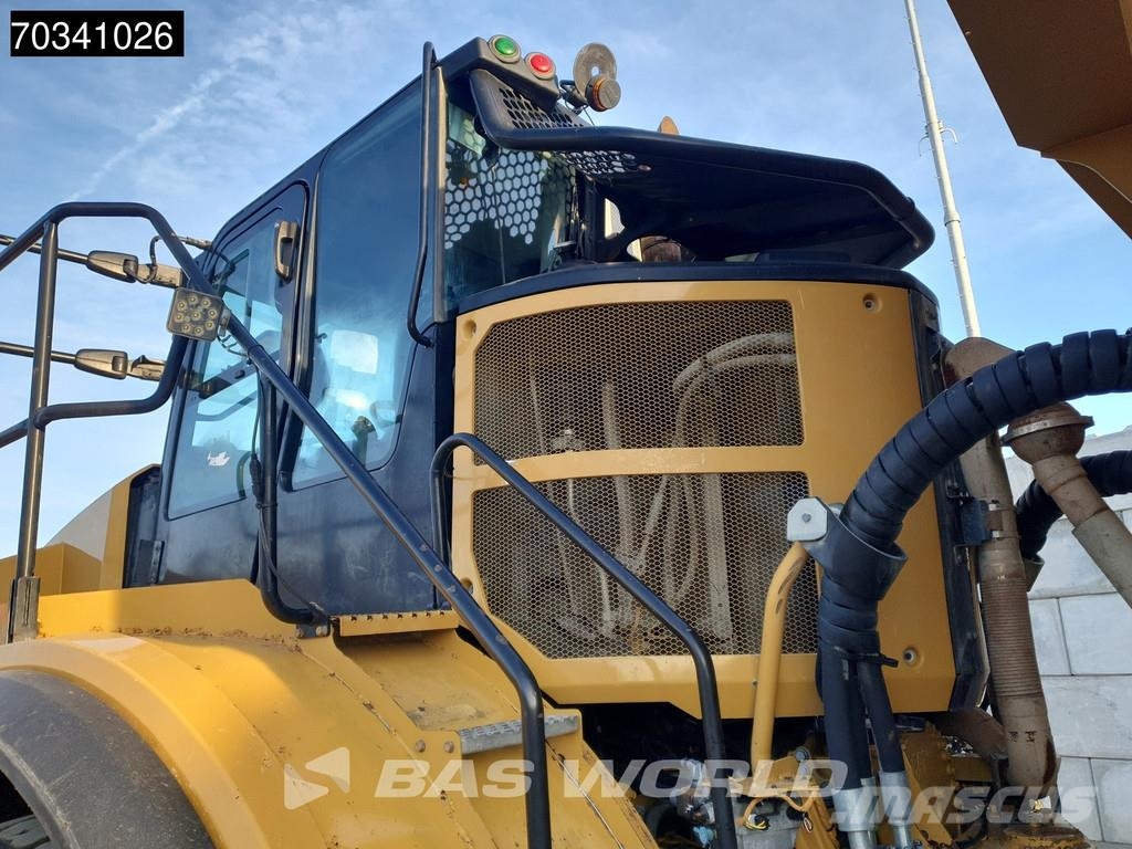 CAT 745 -04A ساحبات مفصلية