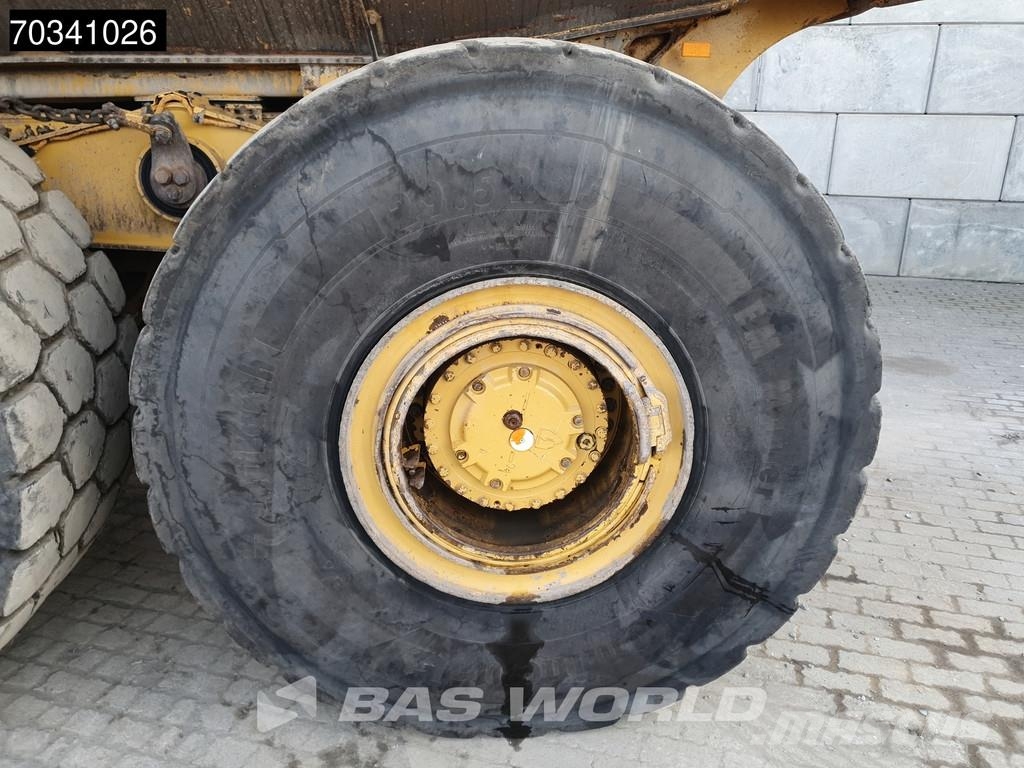 CAT 745 -04A ساحبات مفصلية