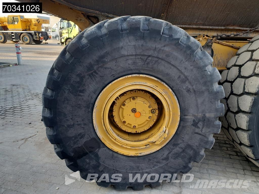 CAT 745 -04A ساحبات مفصلية