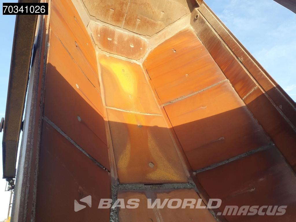 CAT 745 -04A ساحبات مفصلية