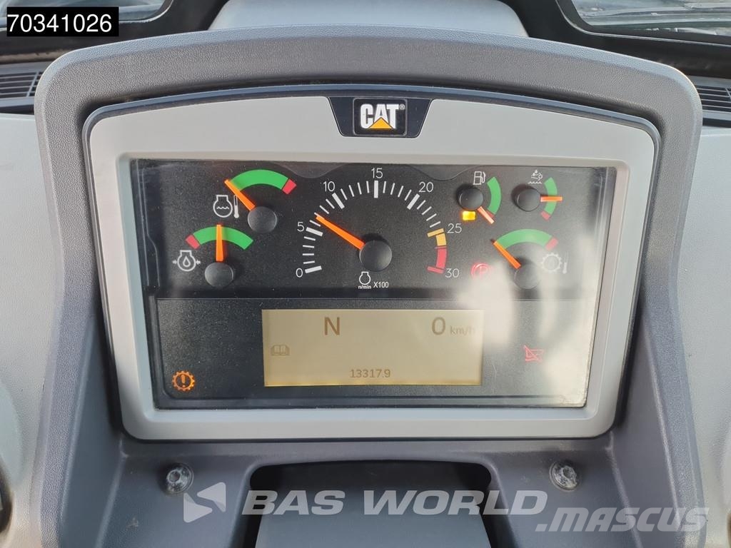CAT 745 -04A ساحبات مفصلية