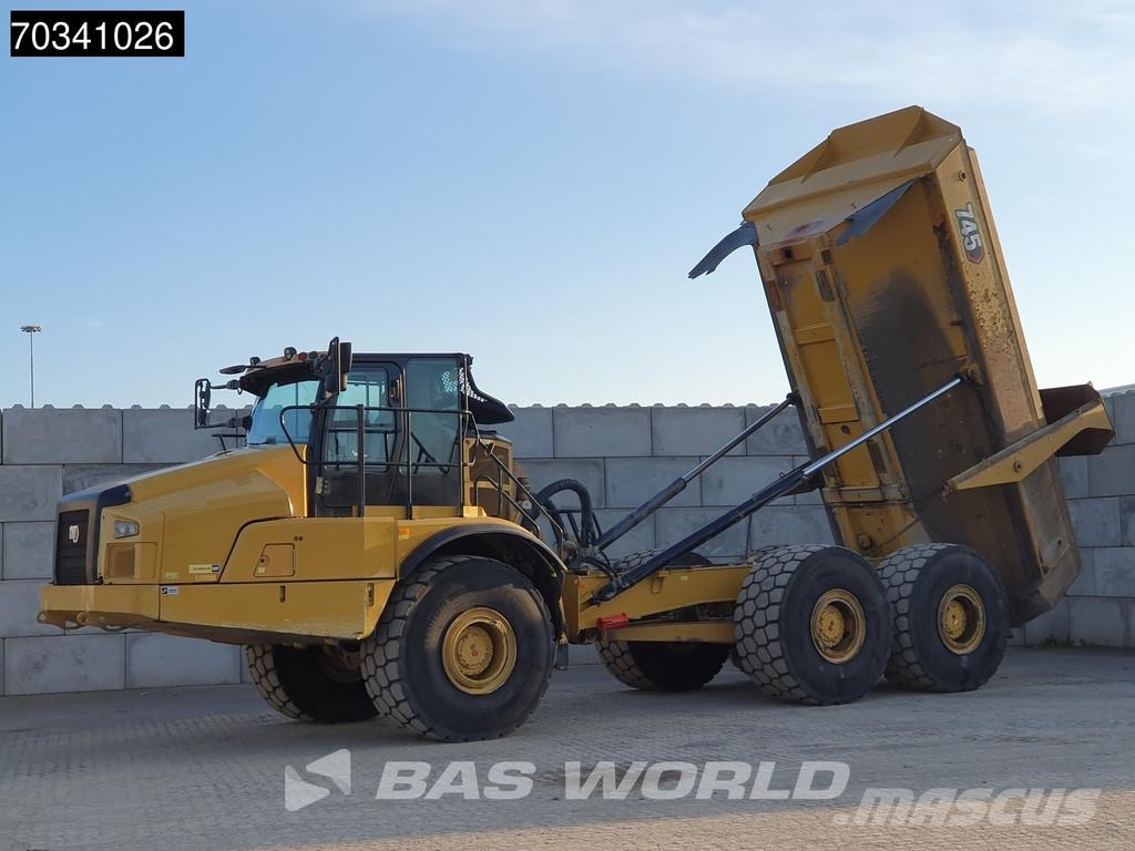 CAT 745 -04A ساحبات مفصلية