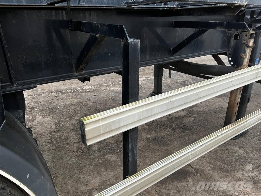 AHP Stainless Steel ADR Vac Tanker Ρυμούλκες βυτίων