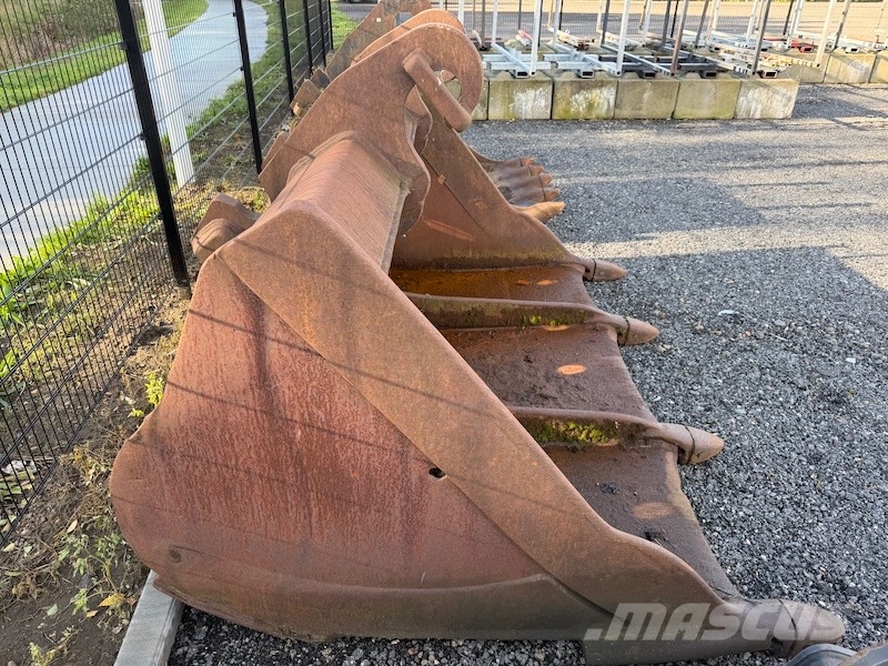 Verachtert Slotenbak 2500mm met tanden CW55 دلاء