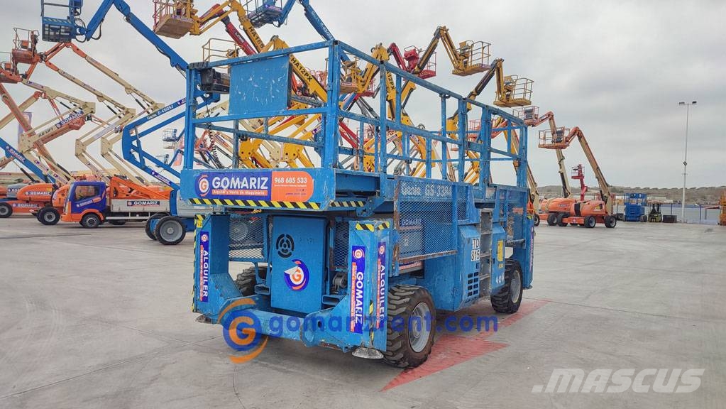 Genie GS 3384 RT Nožnicové zdvíhacie plošiny