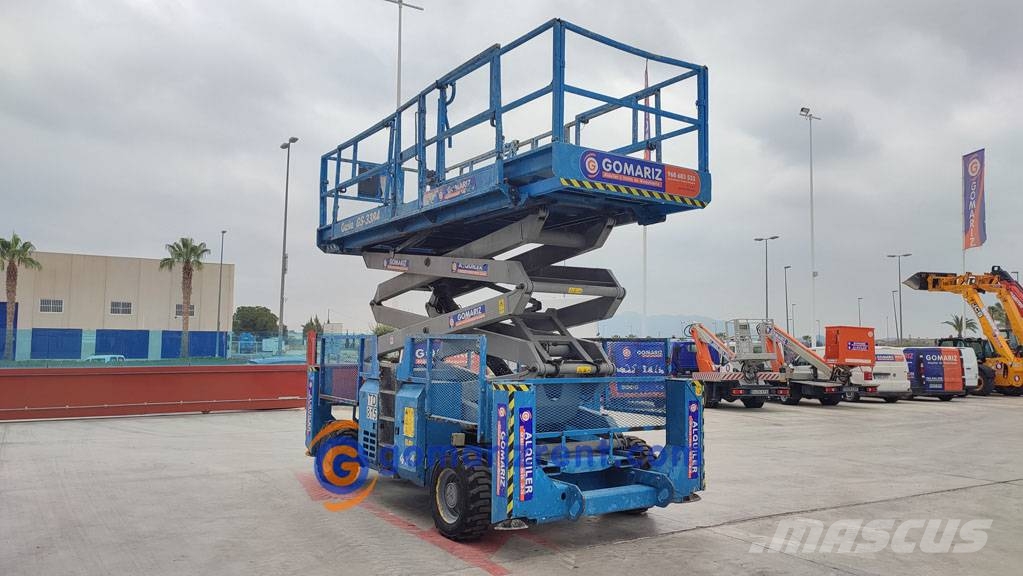 Genie GS 3384 RT Nožnicové zdvíhacie plošiny