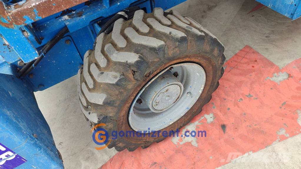 Genie GS 3384 RT Nožnicové zdvíhacie plošiny