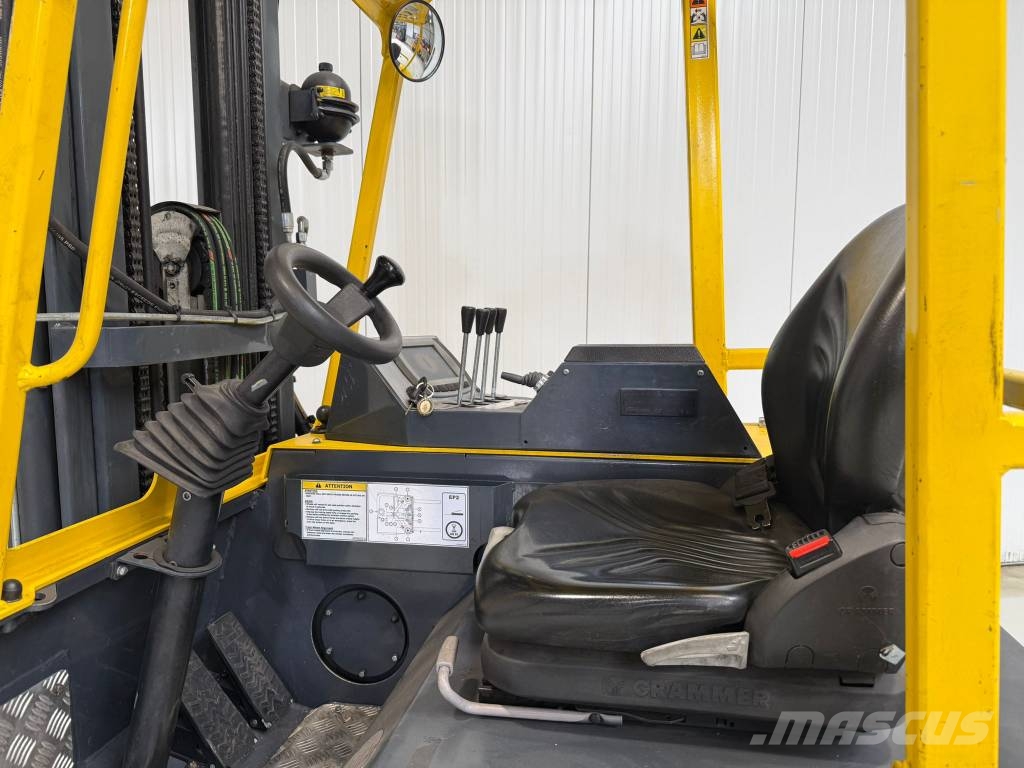 Combilift CBE3000 شاحنة المناولة رباعية الاتجاهات