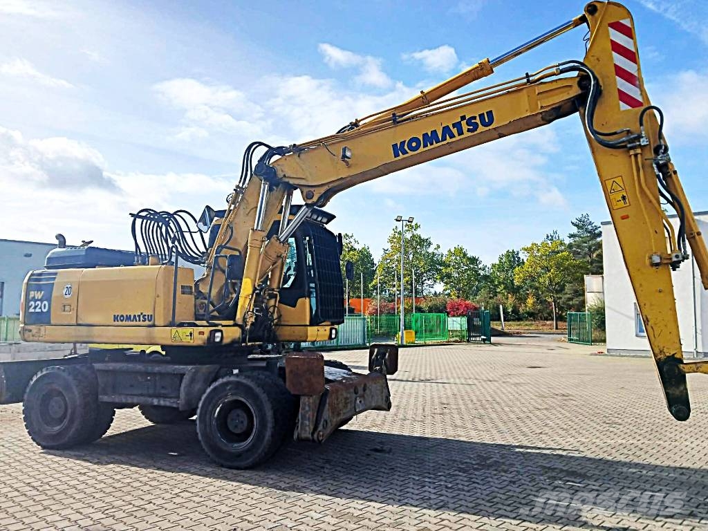 Komatsu PW 220-7EO Hjulgrävare
