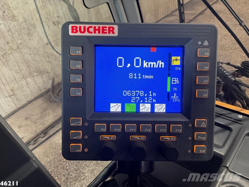 Bucher Citycat 2020 with 3-rd brush Ielu tīrāmās mašīnas
