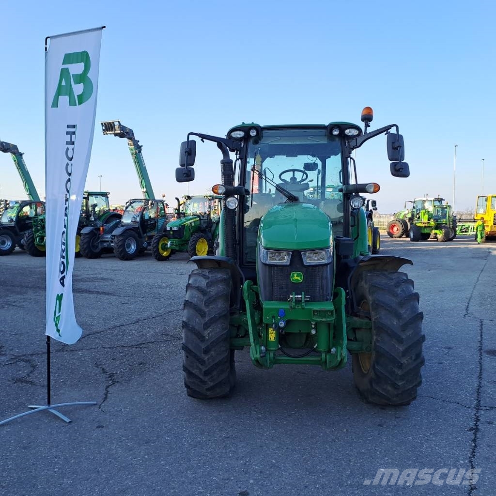 John Deere 5125R Traktori