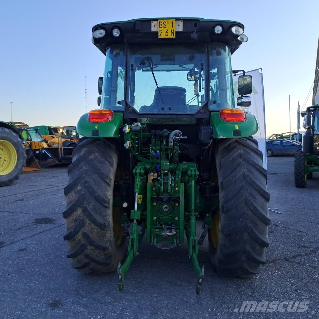 John Deere 5125R Traktori