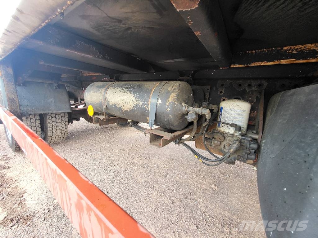 Iveco ML120E28 Curtain sider trucks