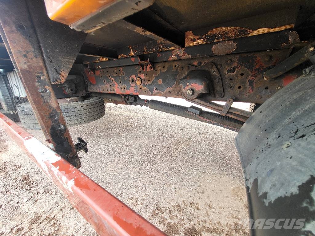 Iveco ML120E28 Curtain sider trucks
