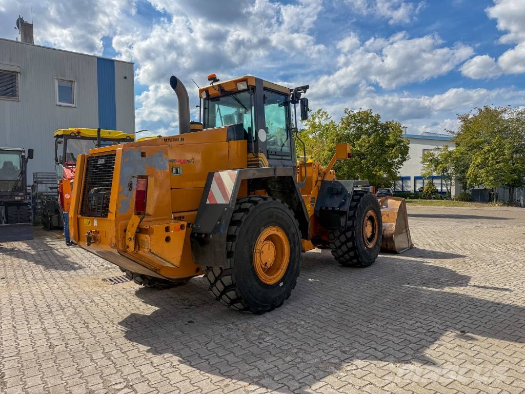 CASE 821C Klima Zentralschmierung Pás carregadoras de rodas