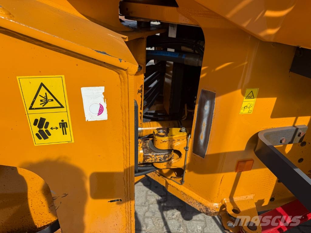 CASE 821C Klima Zentralschmierung Pás carregadoras de rodas