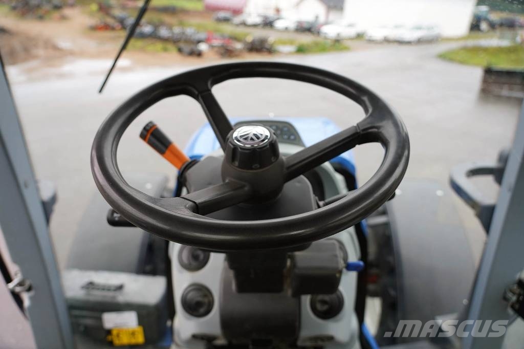 NEW HOLLAND T5.140 AC / FGK27H Traktorer