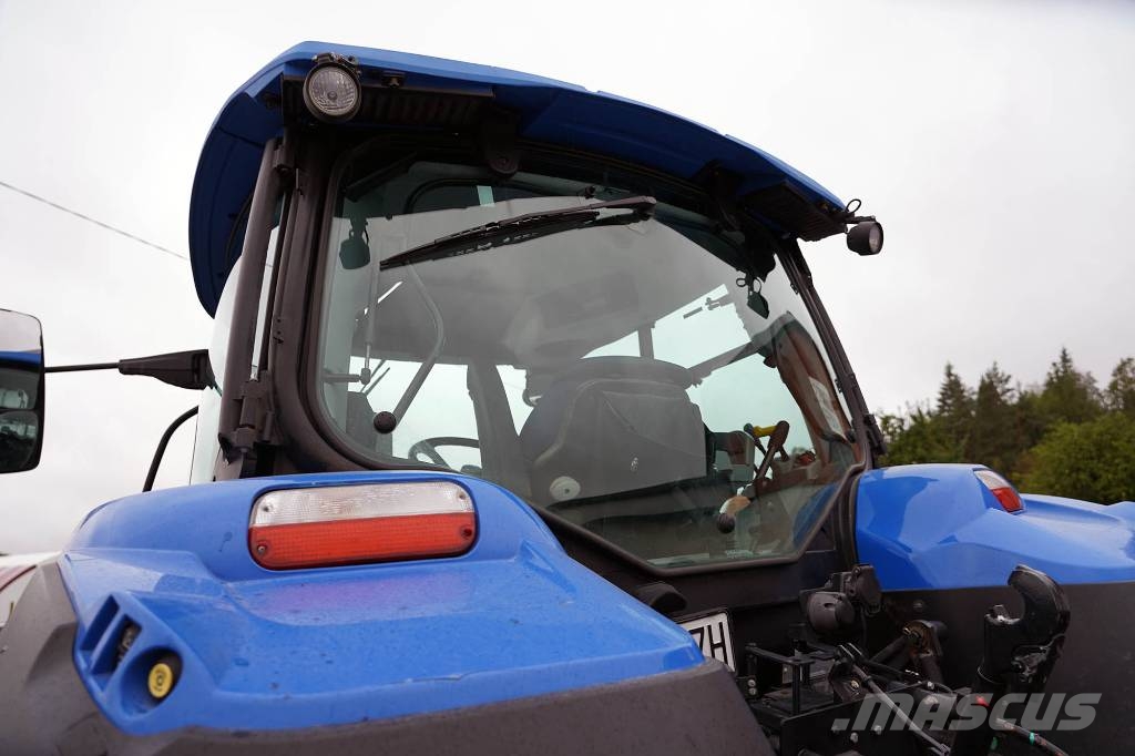NEW HOLLAND T5.140 AC / FGK27H Traktorer