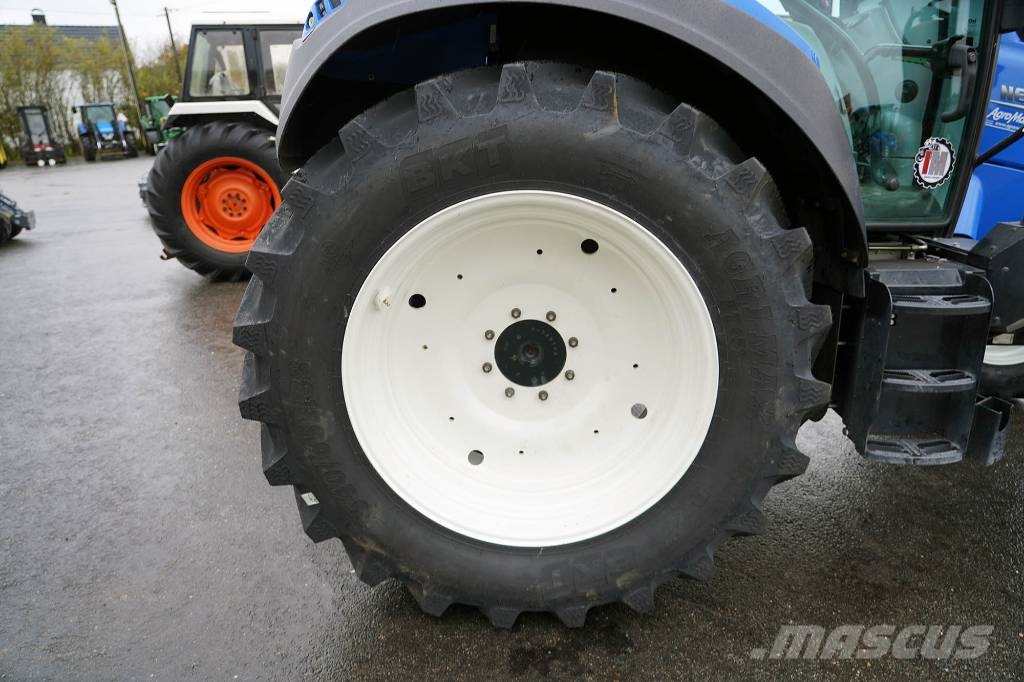 NEW HOLLAND T5.140 / FGK27H Traktoriai