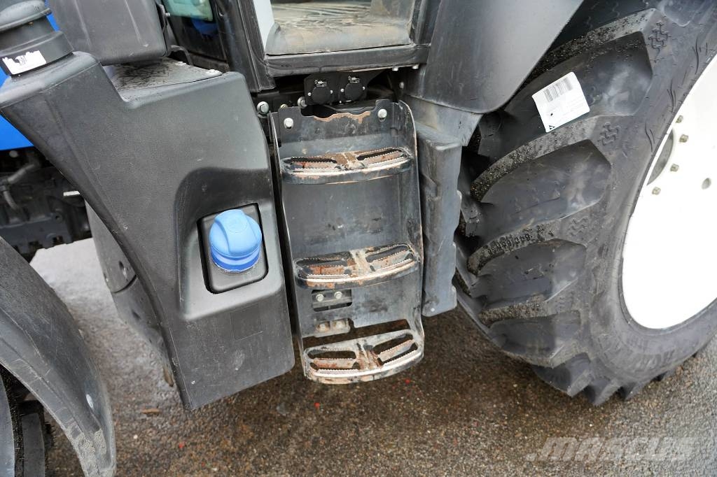 NEW HOLLAND T5.140 / FGK27H Traktoriai