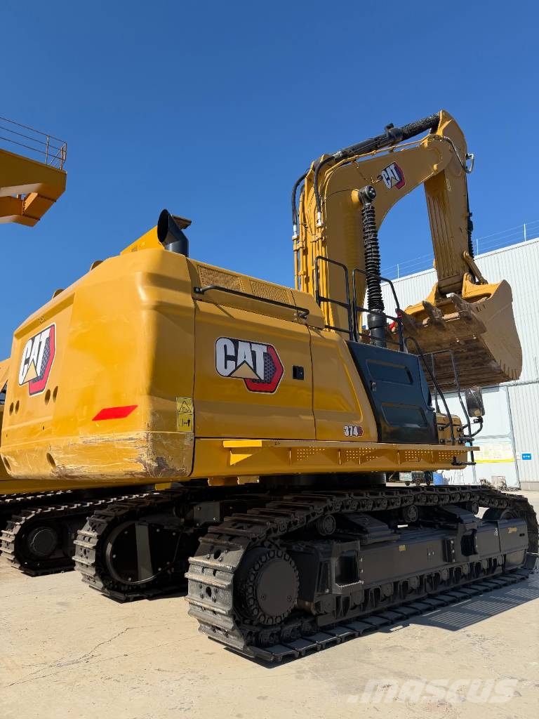 CAT 374 Vikšriniai ekskavatoriai