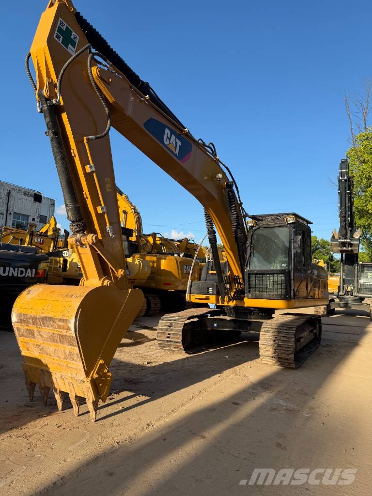 CAT 320D2L 3000 units excavators in stock Crawler excavators