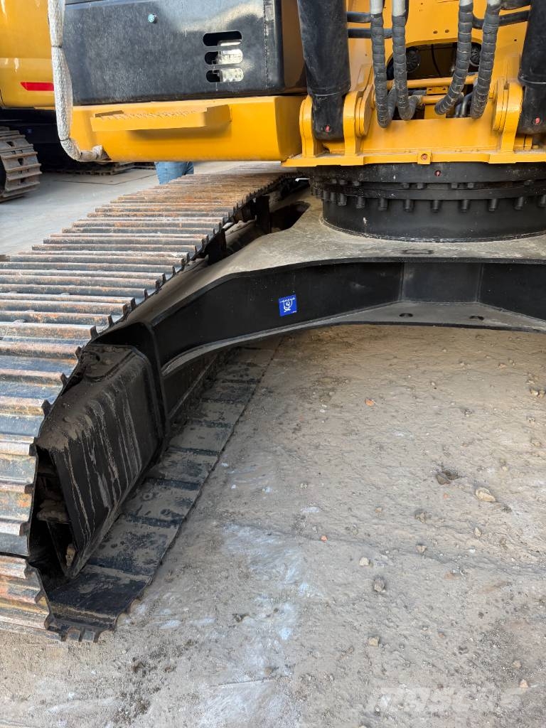 CAT 320D2L 3000 units excavators in stock Crawler excavators