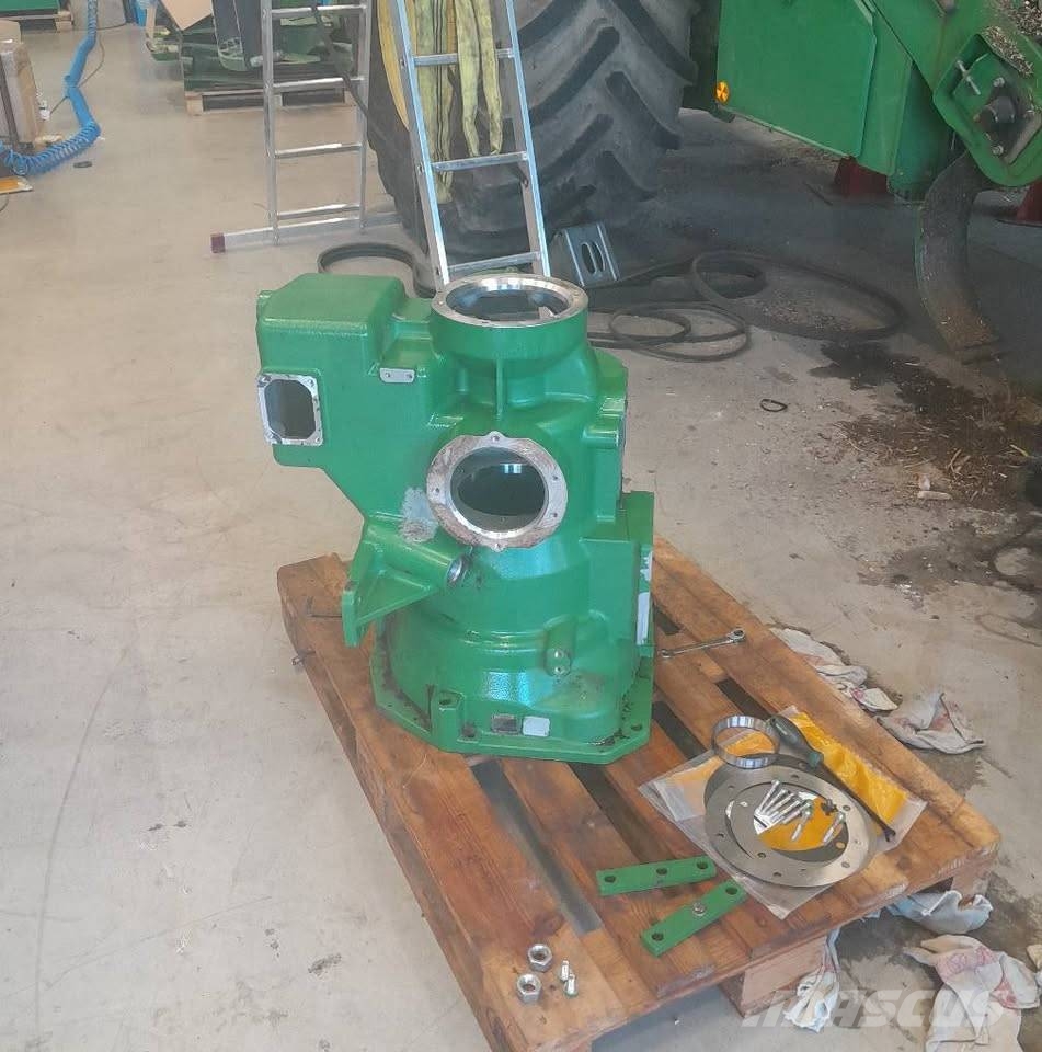 John Deere T 670 i Kombájnok