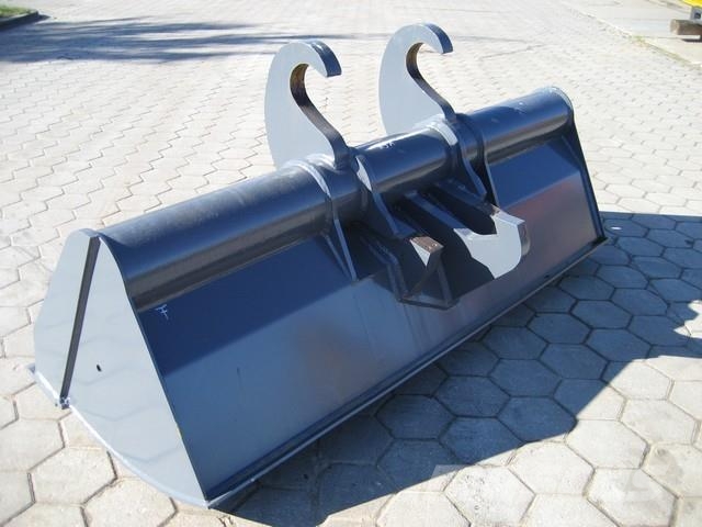  GRABENLÖFFEL 2200 MM, 910 Farm machinery