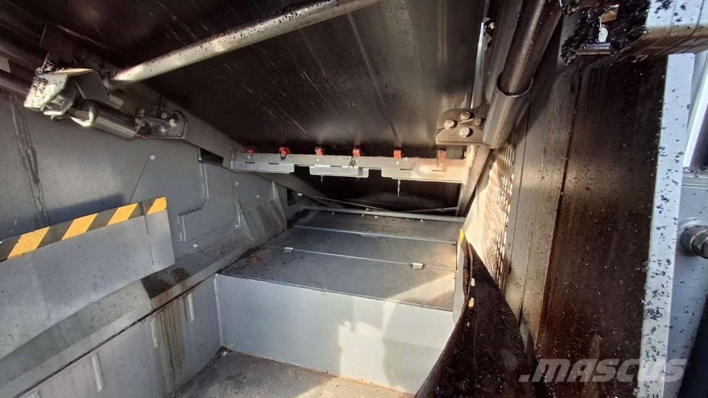 Vögele MT 3000-3i Offset Vehículos para transporte de materiales