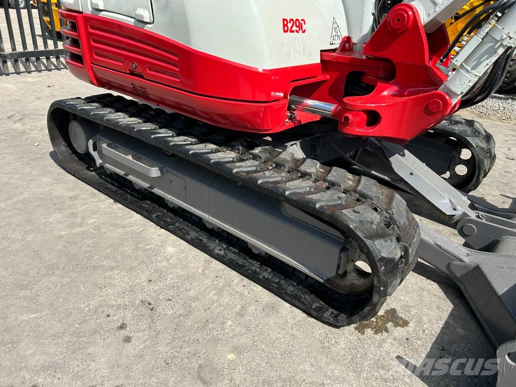 Takeuchi TB 290 حفارات وسط 7 طن - 12 طن