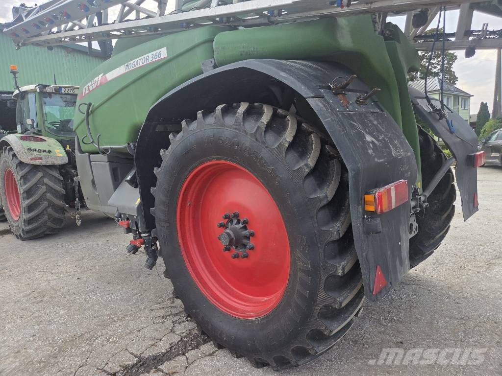 Fendt Rogator 366 牽引型スプレイヤー
