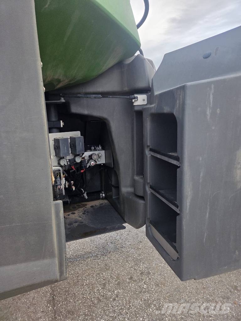 Fendt Rogator 366 牽引型スプレイヤー