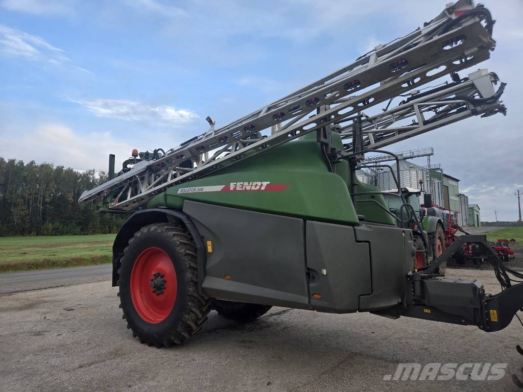 Fendt Rogator 366 牽引型スプレイヤー