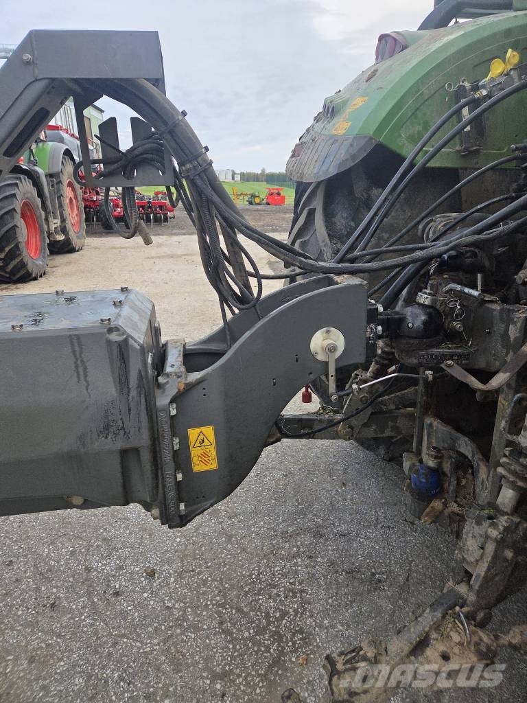 Fendt Rogator 366 牽引型スプレイヤー